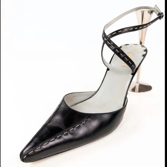 Max Mara Studio D'Orsay Leather Pumps - Picture 2 of 7